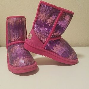 UGG Australia clasic short boots